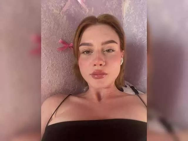 Offline Linaaa on BongaCams