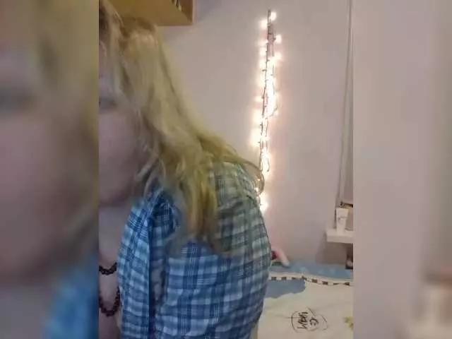 LucyAlexis