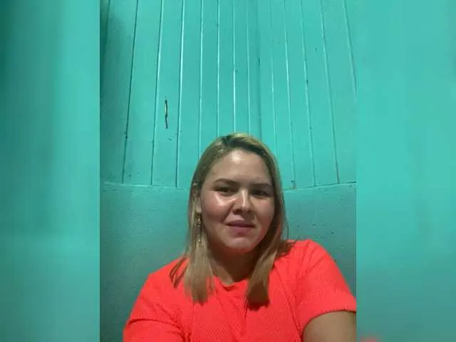 LunaLatin — Freechat on BongaCams