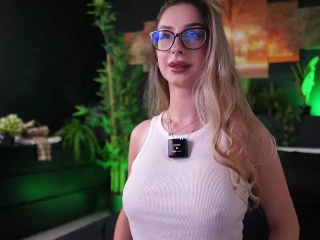 BongaCams MaddieBryggs is Freechat MaddieBryggs — Confident men, slow teasing, naughty compliments, deep eye contact, playful chat, and watching you lose control for me. Oh, and nothing beats the sound of my Lovense buzzing just for you...