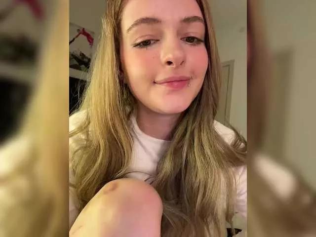 BongaCams mandarinkaa is Freechat mandarinkaa — Freechat on BongaCams