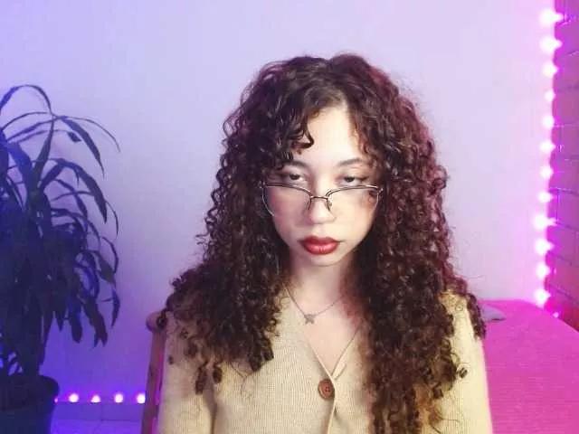 Medussa333 — Let's talk about the things that turn me on.
I love having a good conversation that leads us to get to know each other a little and talk about our fetishes. 
I love using toys and that our conversation is accompanied by vibrations.