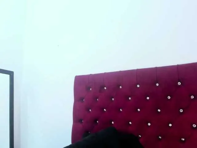 Melody-Megann on BongaCams
