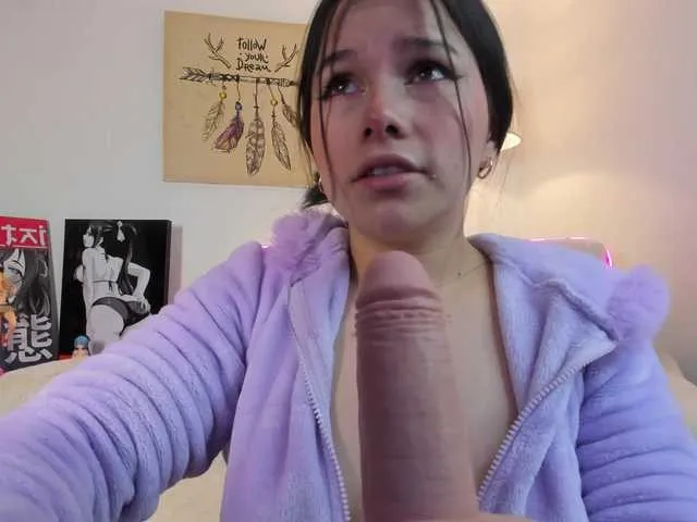 MIA-MORALEZ on BongaCams