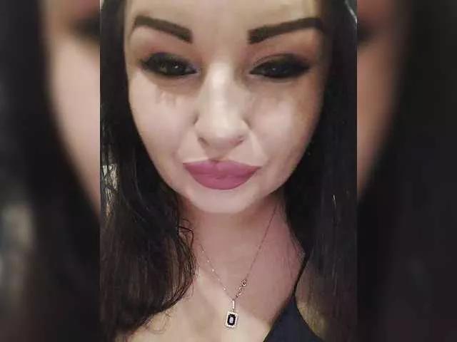 BongaCams Monica- is Freechat Monica- — I love your tokens and gifts)