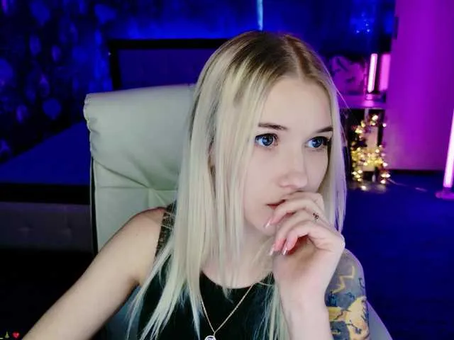 NaomiHita on BongaCams