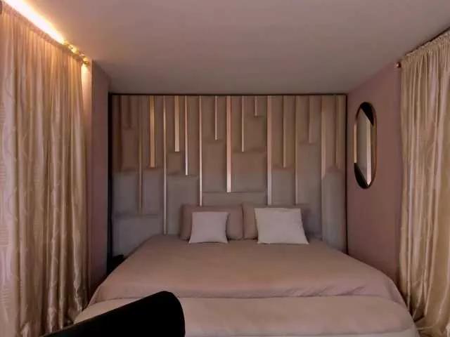 Offline NiaSalvatore on BongaCams