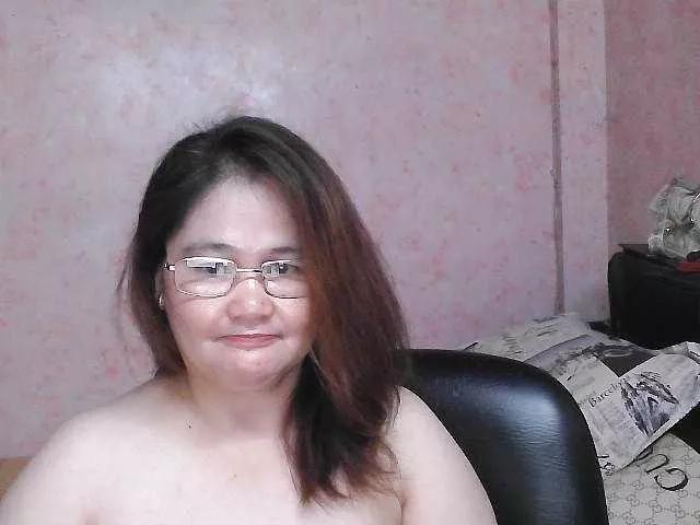 Offline NICEtitspinay on BongaCams