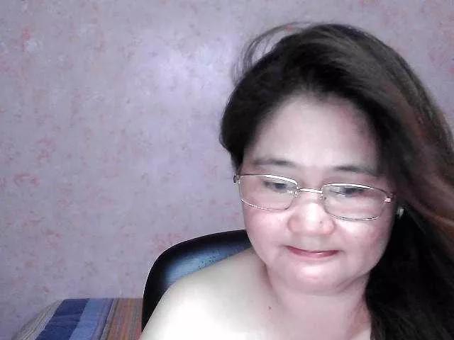 Offline NICEtitspinay on BongaCams