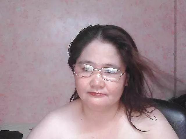 Offline NICEtitspinay on BongaCams