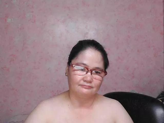 Offline NICEtitspinay on BongaCams