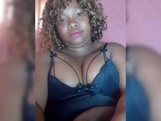 Pascalinnah on BongaCams