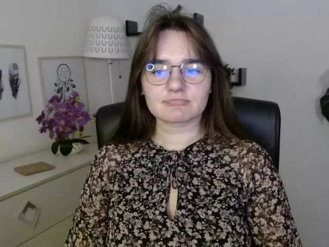 perfectJulie — I'm your favorite fantasy, live on cam, where things get steamy, spicy, and just a little twisted. I don't just play --- I perform. Every move is a brushstroke, every moan is a masterpiece. #denial #kinky #footfetish #joi #mistress #roleplay #sph #cbt...