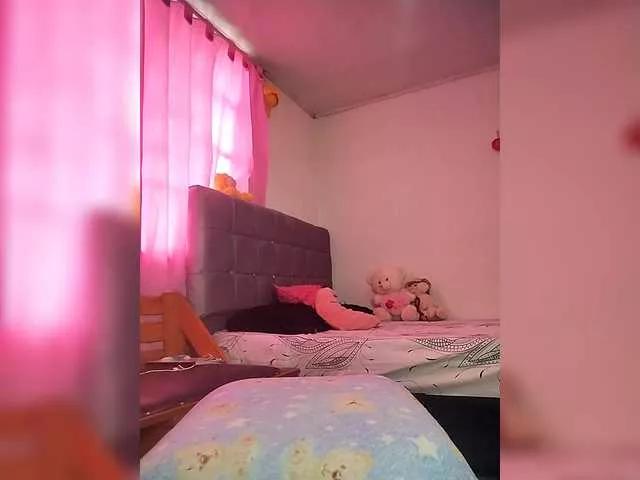 Offline pocahontassex on BongaCams