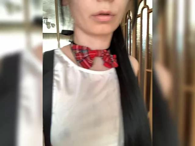 Freechat prettyKris on BongaCams