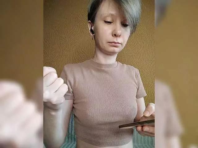 Freechat prettyKris on BongaCams