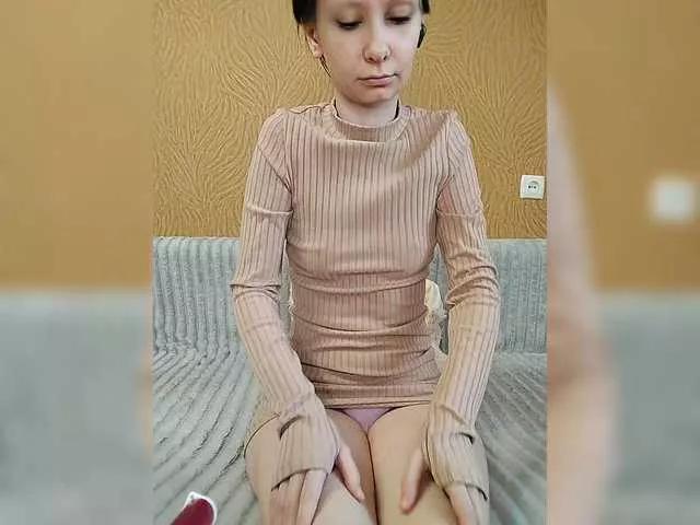 Freechat prettyKris on BongaCams