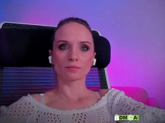 Offline purple-love on BongaCams