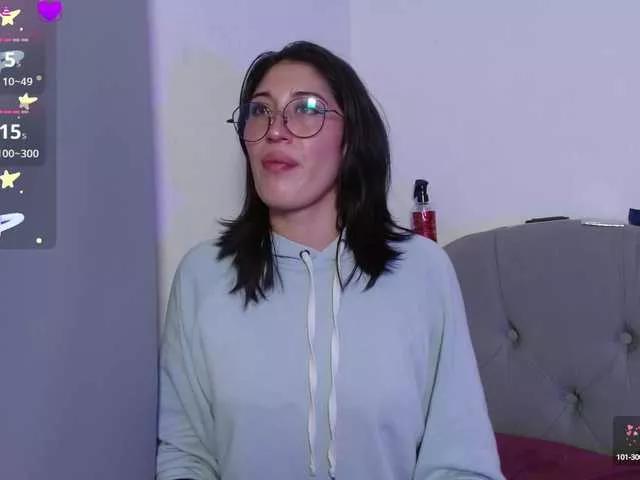 Freechat Red-moonn on BongaCams