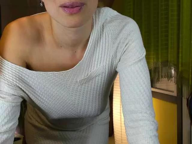 Offline rocsi79 on BongaCams