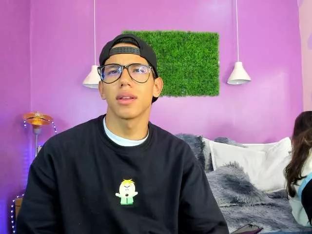 Offline RyanPricee on BongaCams