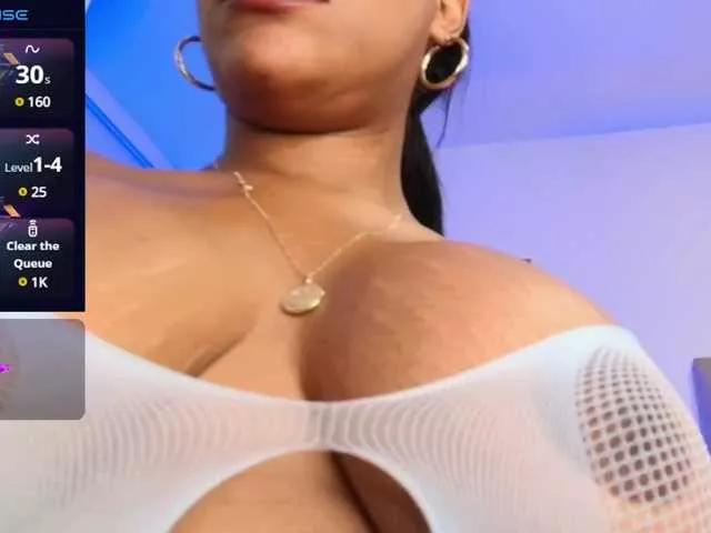 SaamyTits