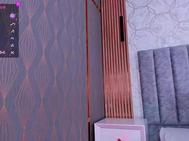 Offline SarahYessica on BongaCams