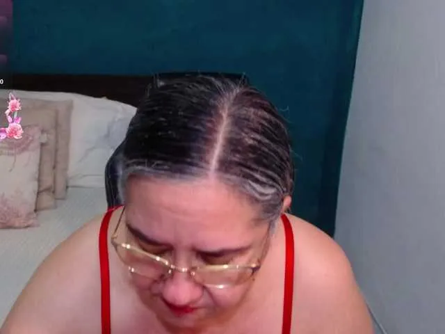 scarlett-dubois on BongaCams