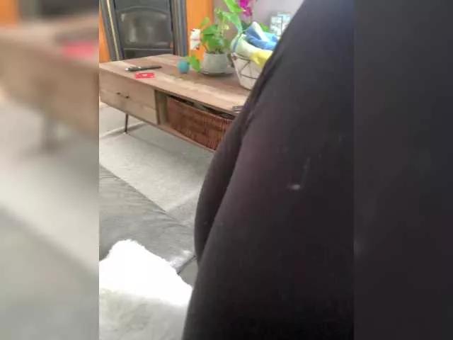 Offline SexyVanessa6969 on BongaCams