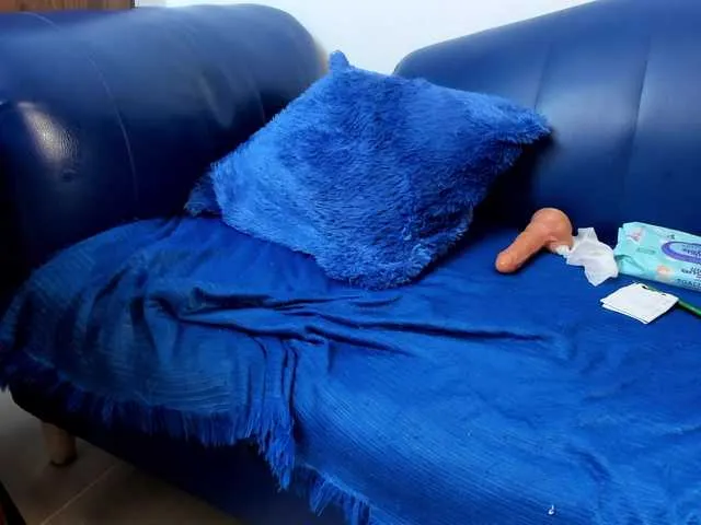 Skinny-Mature on BongaCams