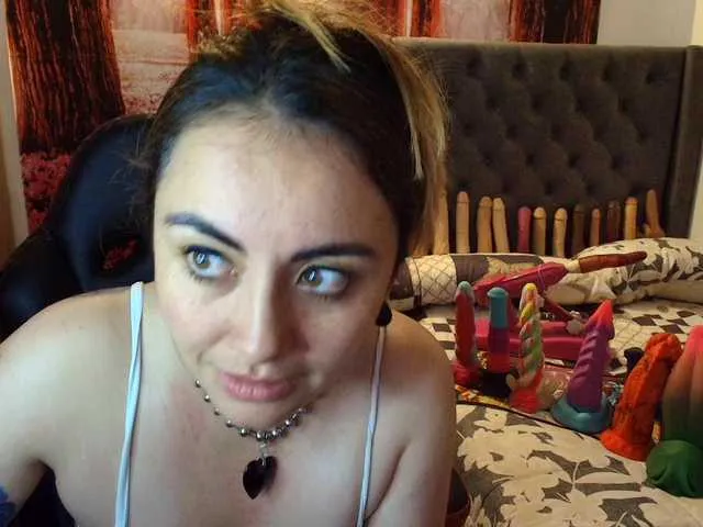 sofia23dirty on BongaCams
