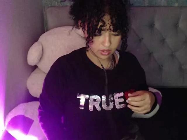 Offline sofiacowperx on BongaCams