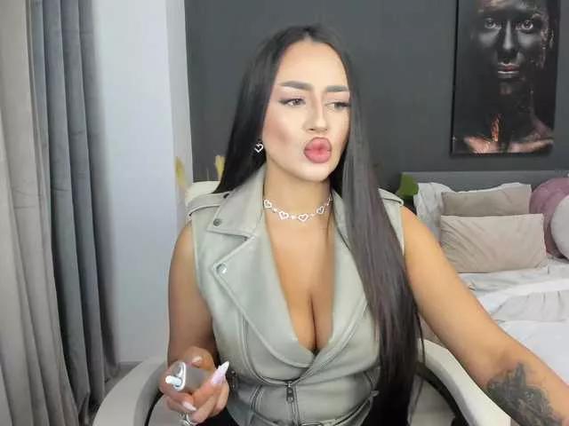 Offline SoniaRey on BongaCams