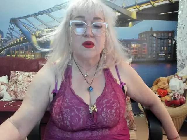 Offline StarMarmelada on BongaCams