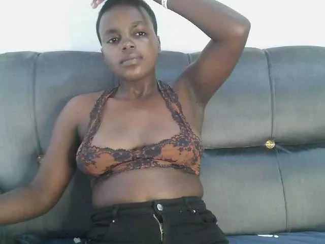 Sweetcutie1 on BongaCams 