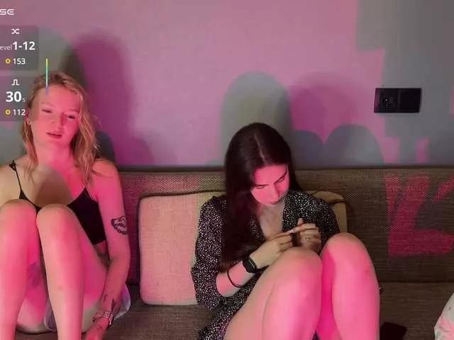 Sweety-couple — Freechat on BongaCams