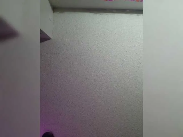 TinyTemptressChanel on BongaCams