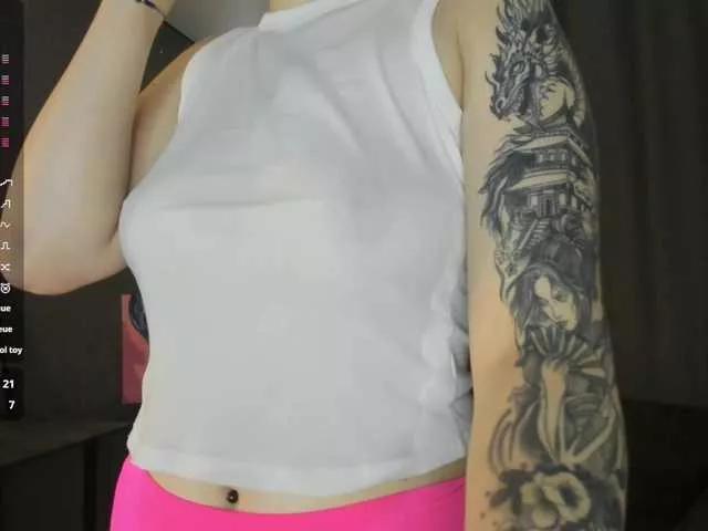 Trisavya — Freechat on BongaCams