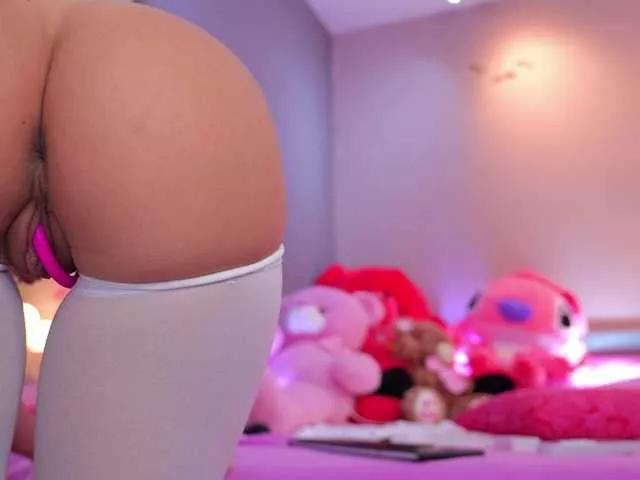 Offline Vesia on BongaCams