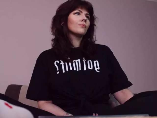 BongaCams xxxblakexxx is Freechat xxxblakexxx — when u kneel down and push tip button
