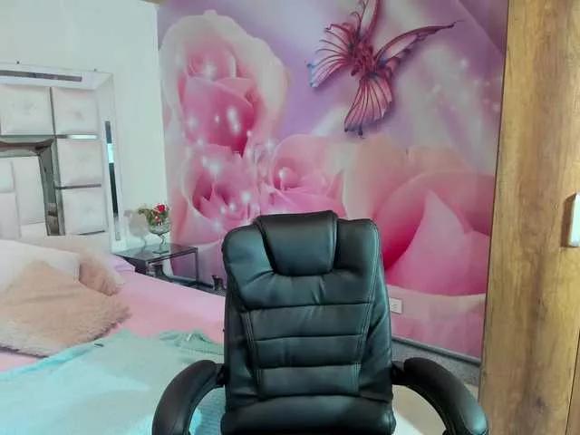 Offline Yelena-mutiz on BongaCams