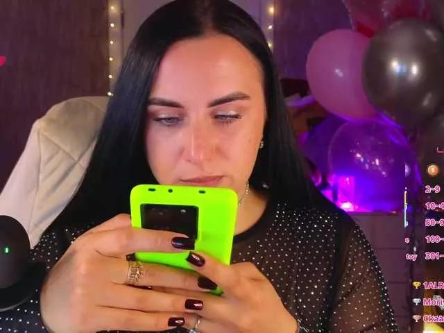 Offline YURIEVNA13 on BongaCams