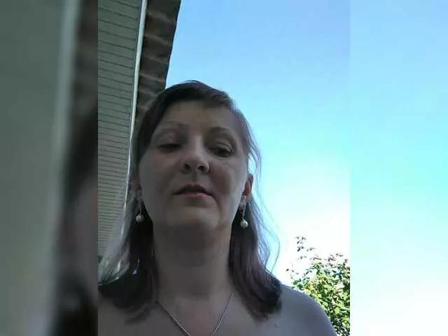 Offline Zarevna on BongaCams