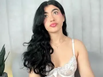 1m_emily on Chaturbate