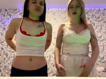 _mimilana_ — GOAL: scissors [215 tokens remaining] Welcome to my room! #new #18 #bigtits #teen #bigass