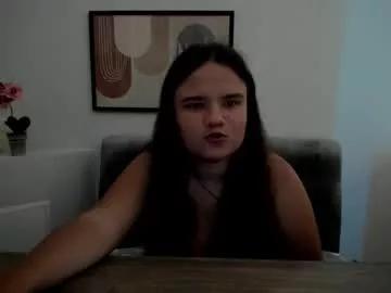 Freechat adelecruzz on Chaturbate