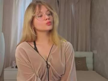 adeliaacken — It is My first day Goal: stand up and show the outfit #new #shy #18 #blonde #skinny [8 tokens remaining]