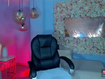 alessaromero on Chaturbate