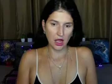 alianna_solo_kiss — hi // GOAL: Suck a dick [308 tokens left] #smile #Goddess #natural #cute #milf