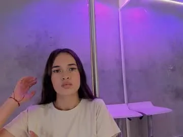 alice__susan — GOAL: Hot show [122 tokens remaining] Welcome to my room! #18 #new #latina #skinny #young